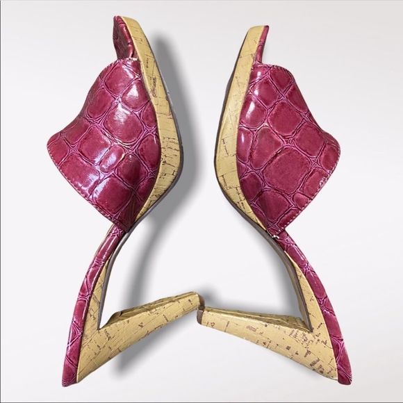 Jennifer & JENNIFER | Reptile Skin Style Square Toed Heels - Picture 5 of 10